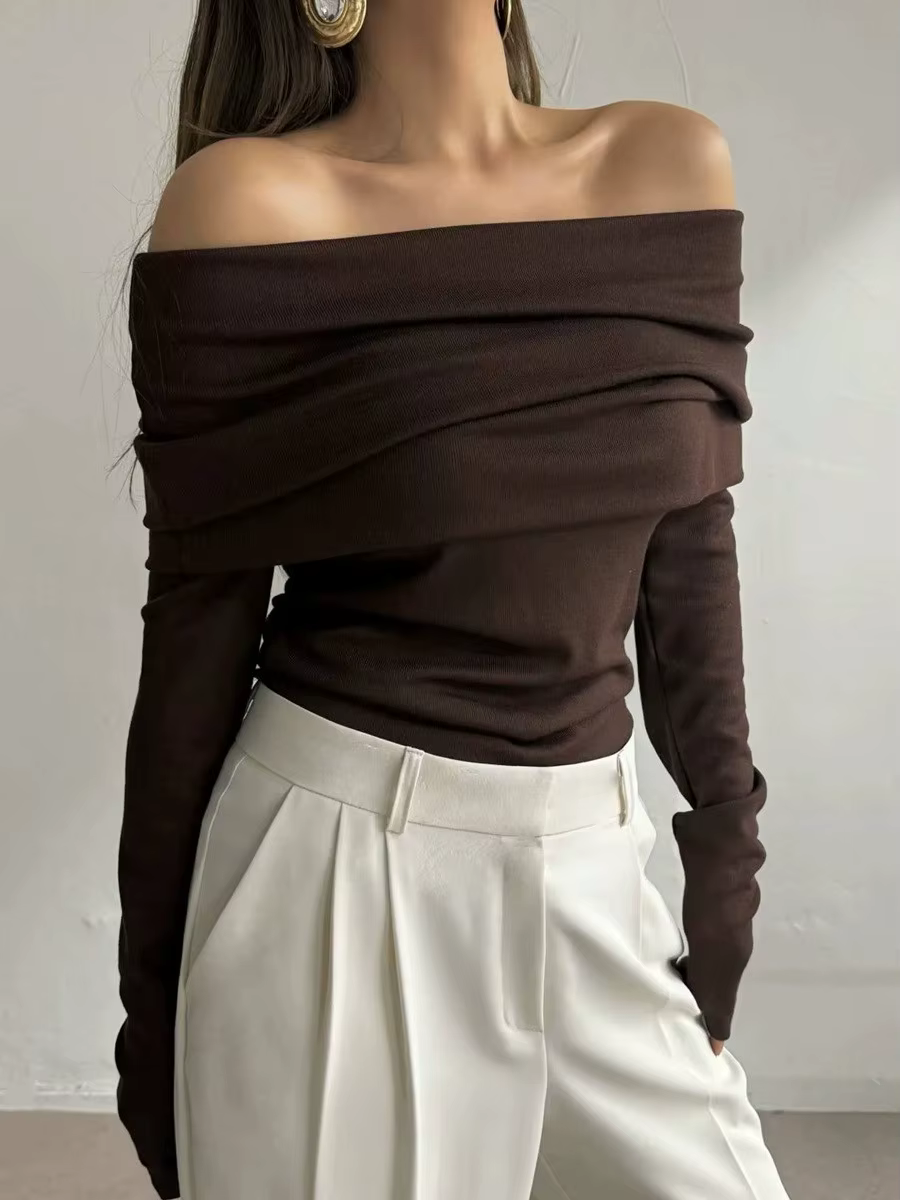 Pull tricoté à épaules dénudées pour femme