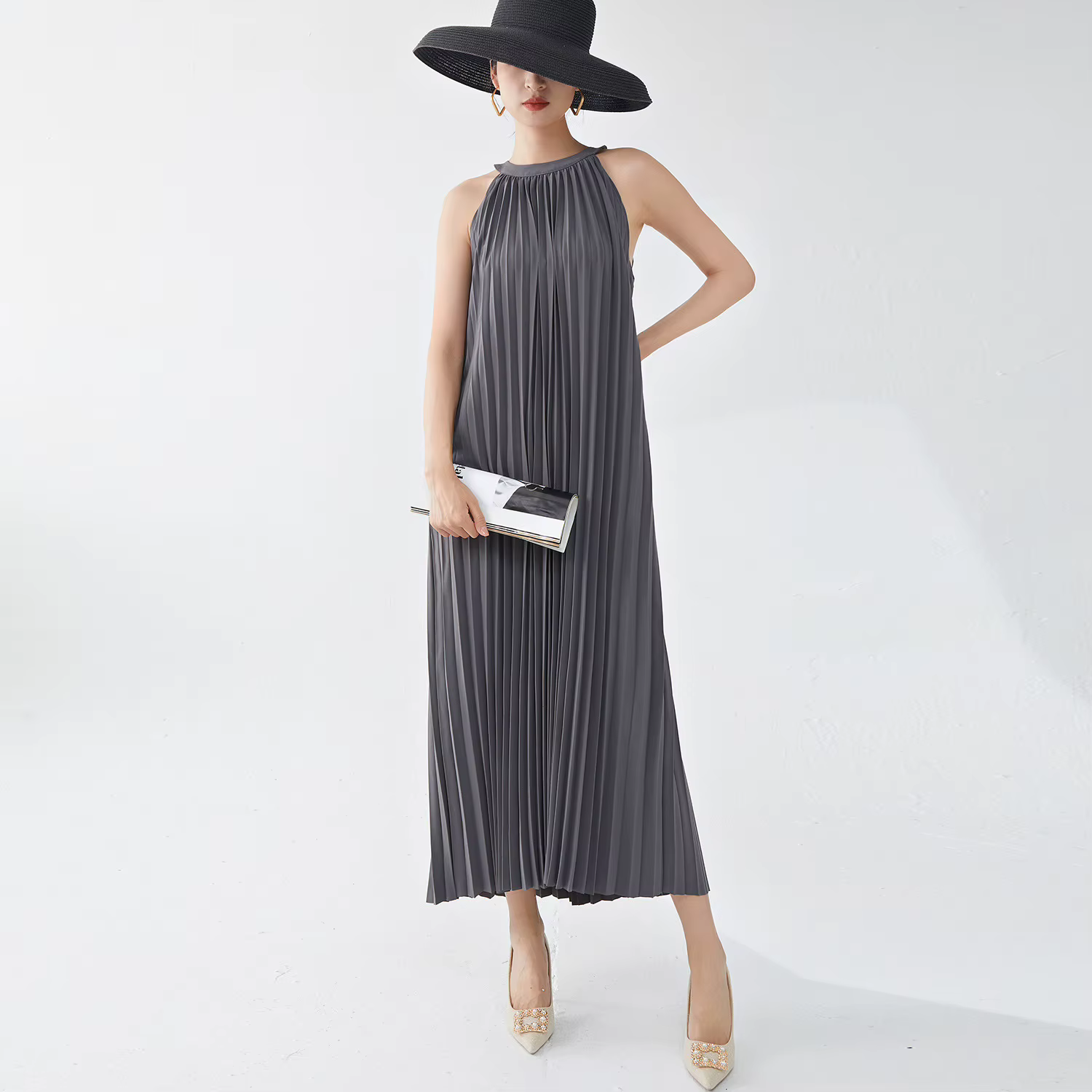 Robe longue à col halter, nouveau style printemps/été, coupe ample, grande taille, robe de vacances élégante et sophistiquée.