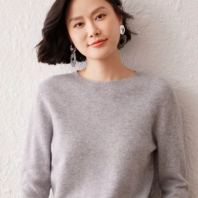 Pull en cachemire à manches longues et col rond pour femme