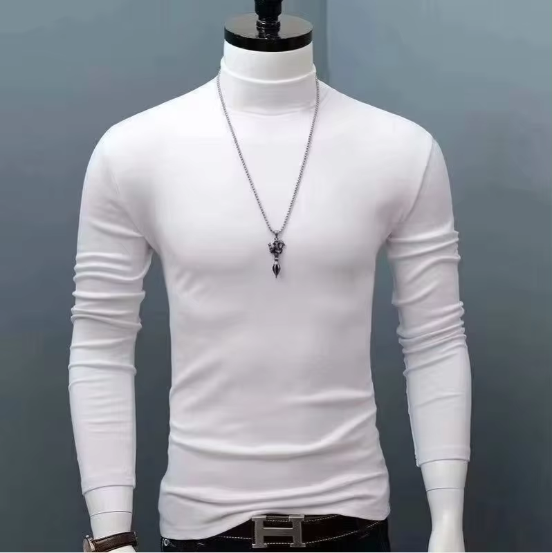 Pull chaud à col mi-haut, 360 °   proche du cou, sans couture pour résister aux vents froids. Utilisation du tissu verrouillé à température pour réaliser