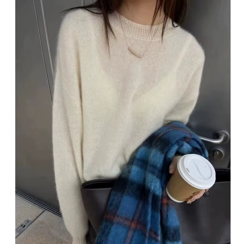 Pull à col roulé en pur cachemire pour femme, coupe ample, saison automne-hiver, confort luxueux et élégant à offrir pour les occasions spéciales