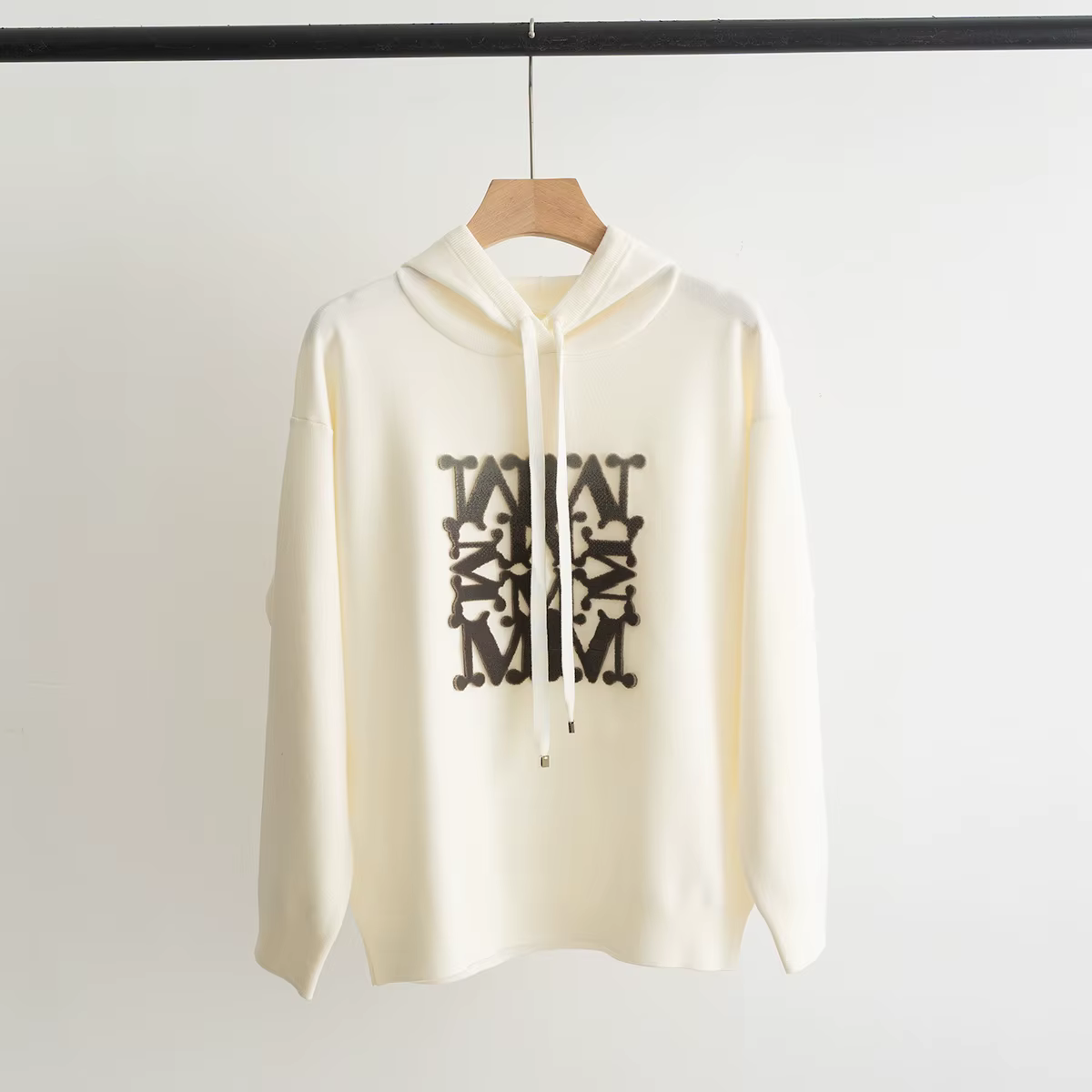 Lettre Jacquard femmes tricot pull à capuche 100% laine 5 couleurs ample décontracté dame cordon