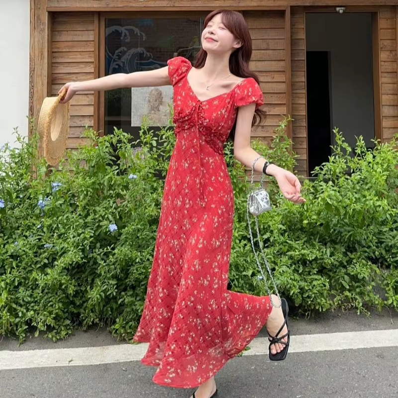 Robe longue florale élégante à col en V de style français pour femme, idéale pour l'été, cintrée à la taille, pour les pauses thé et les vacances