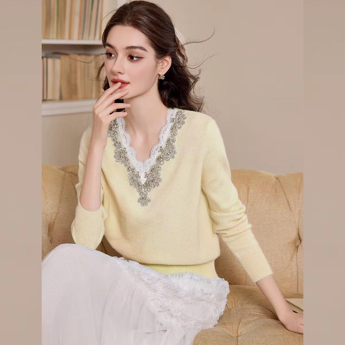LOUIS YAO col en v tricots pour femmes 2025 automne/hiver hauts tricotés pulls élégants dentelle garnis de perles épissage chandails