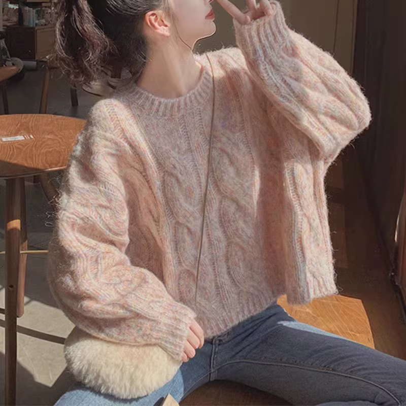 Pull court rose doux pour femme