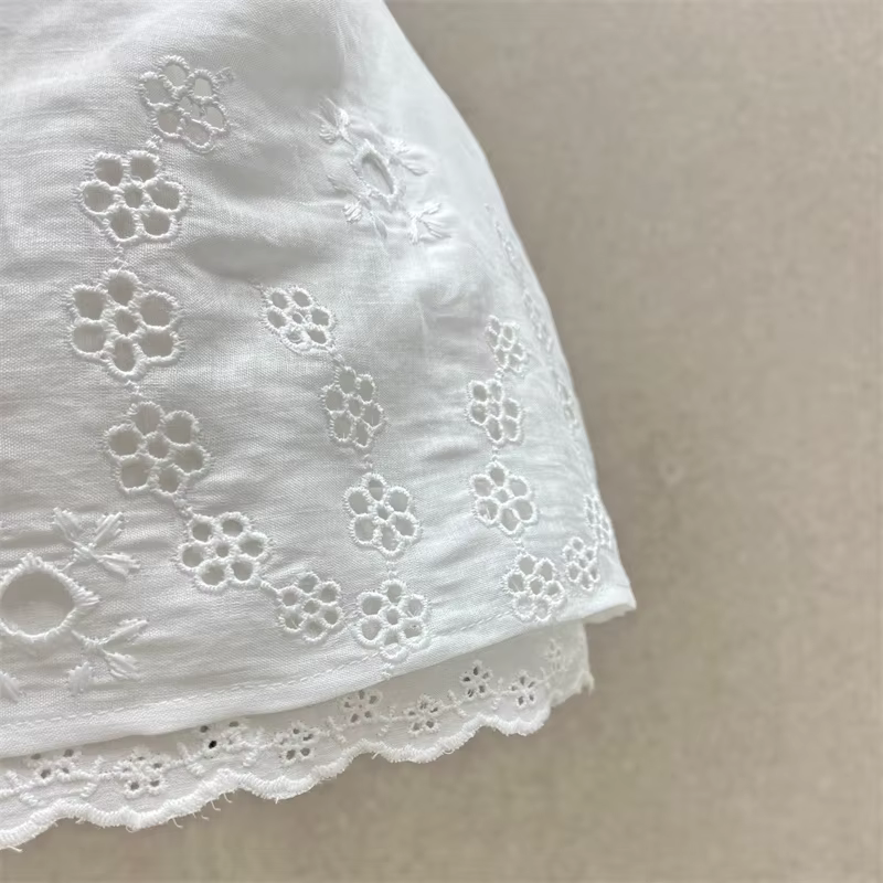 Débardeur femme Nouveau haut sans manches brodé de fleurs pour l'été 2026 Corset sexy dos nu
