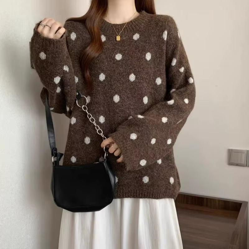 Pull à pois tricoté décontracté et ample