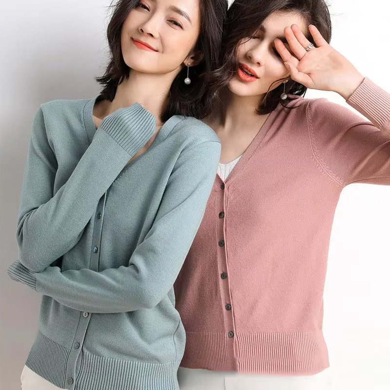 Cardigan femme tricoté en acrylique 95%, col en V, coupe régulière, polyester, hiver, automne 2024, kakis, gris clair, lavande, orange, bleu ciel, bleu royal