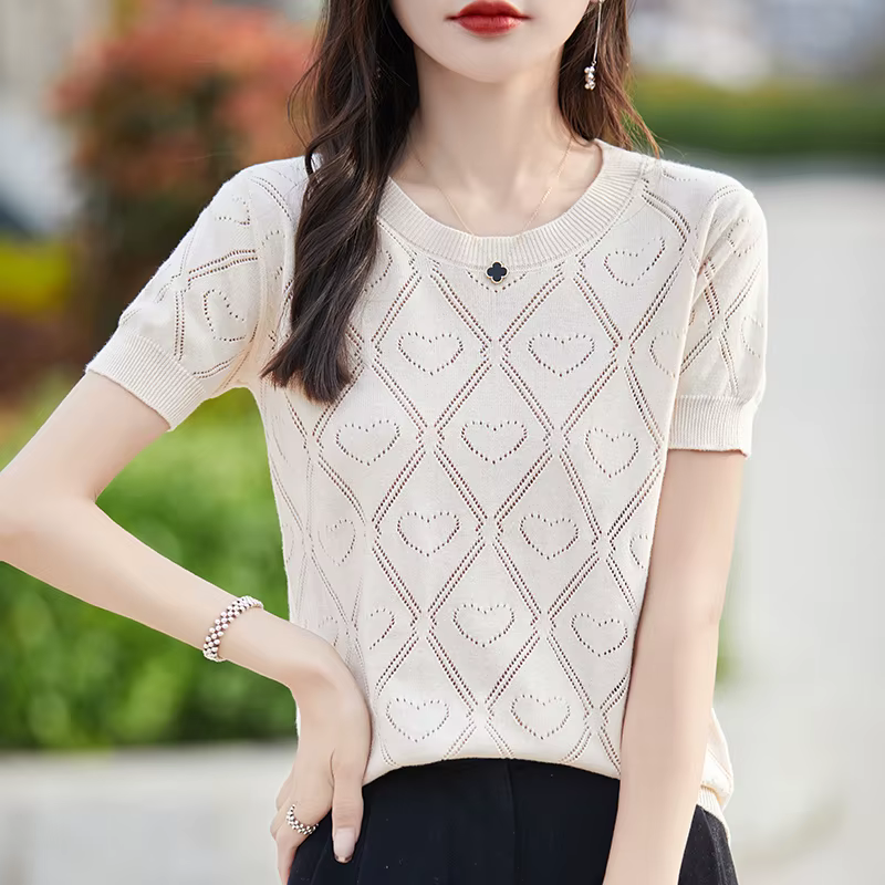 Pull à manches courtes et col rond pour femme