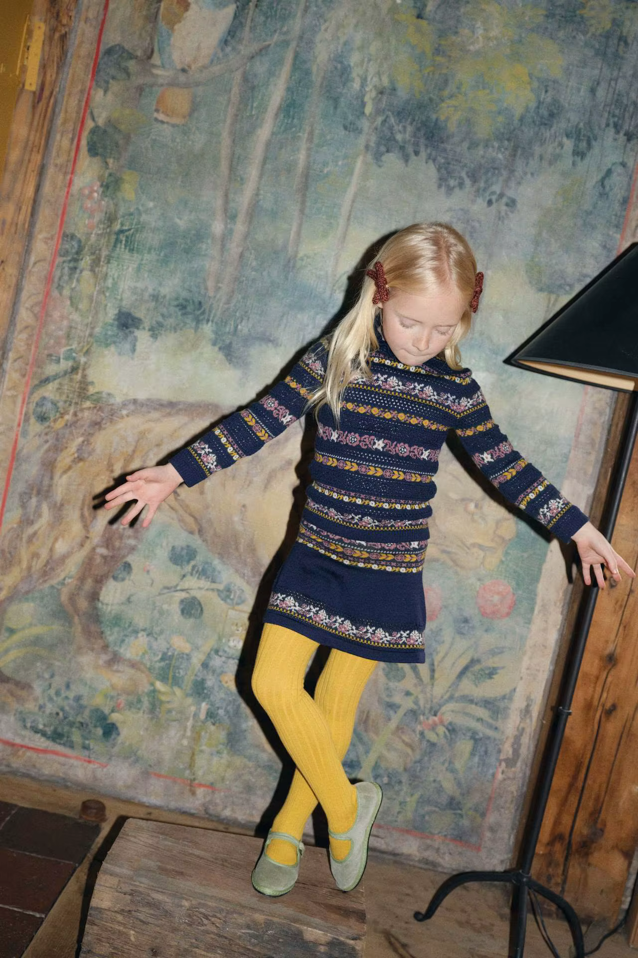 Pull pour enfants 2025, vêtements d'automne et d'hiver pour enfants, série MP Holiday, robe pull en tricot ajouré Vintage pour filles