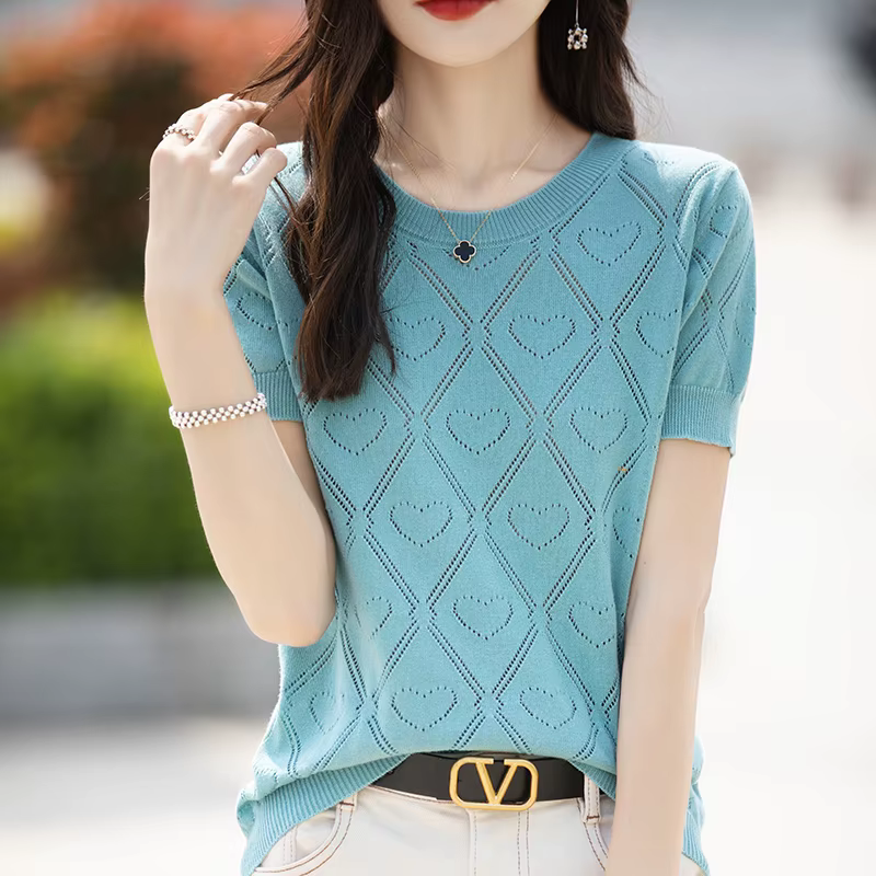 Pull à manches courtes et col rond pour femme