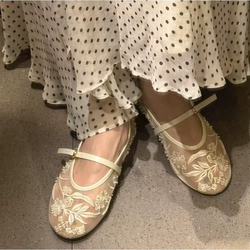 Chaussures plates pour femmes, style ballerines Mary Jane, avec broderie en maille et perles, boucle tendance, respirantes, confortables, à talon bas et semelle souple