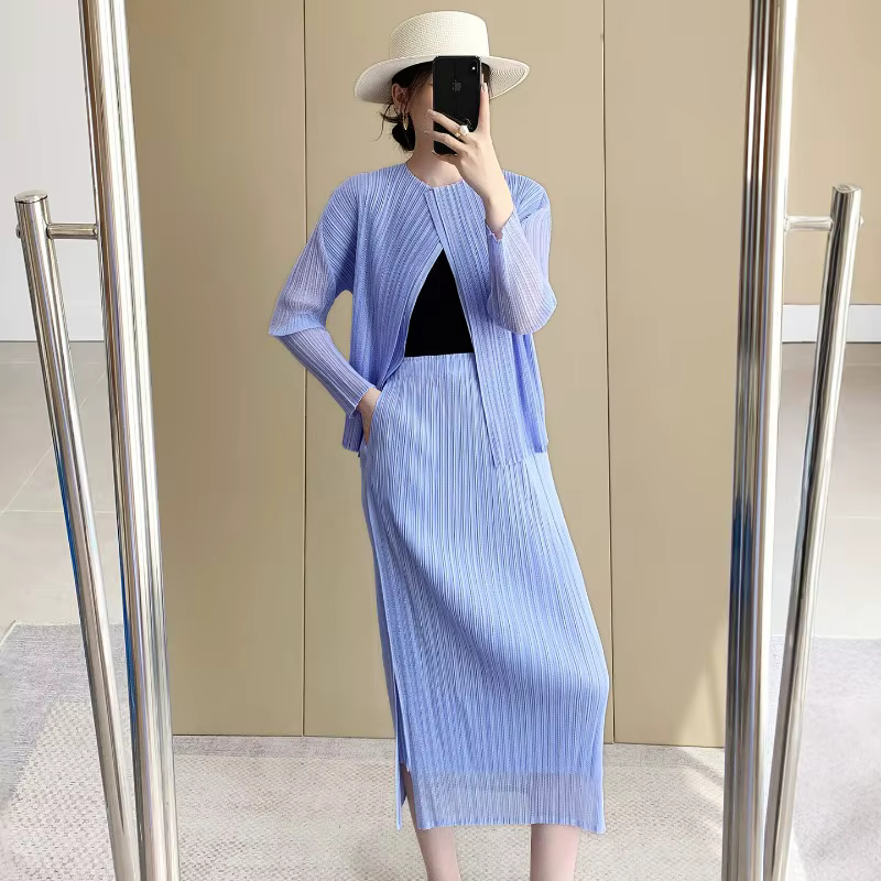 Ensemble plissé Miyake : Cardigan double épaisseur en maille à manches longues anti-UV et jupe élastique simple sans repassage – Collection été 2026 pour femme