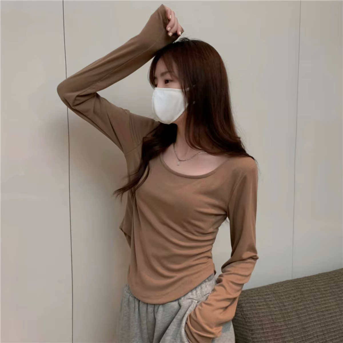 T-shirt à manches longues et col carré pour femme, printemps automne, nouveau, ourlet irrégulier, haut décontracté mince, chemises unies, nouveau streetwear coréen