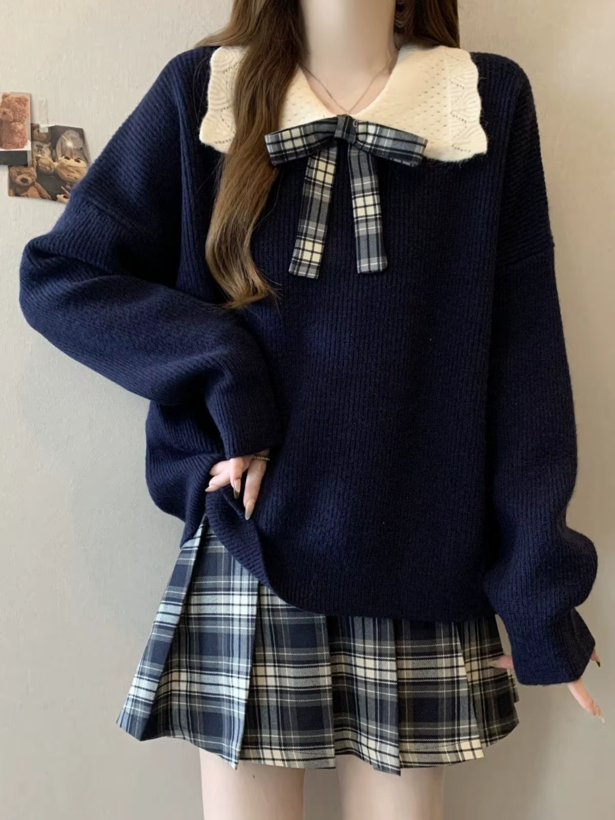 Pull oversize bleu marine pour femme col Claudine col Peter Pan nœud à carreaux pull chaud automne hiver confortable et élégant pour les sports et les journées d'école