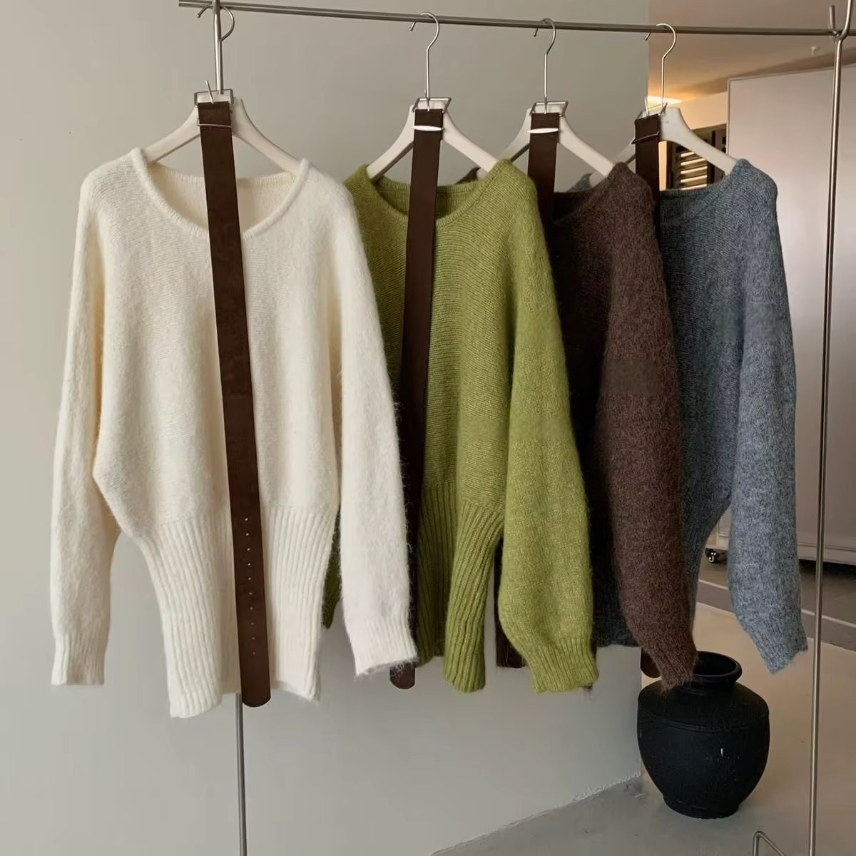 Robe pull française à épaules dénudées pour femmes