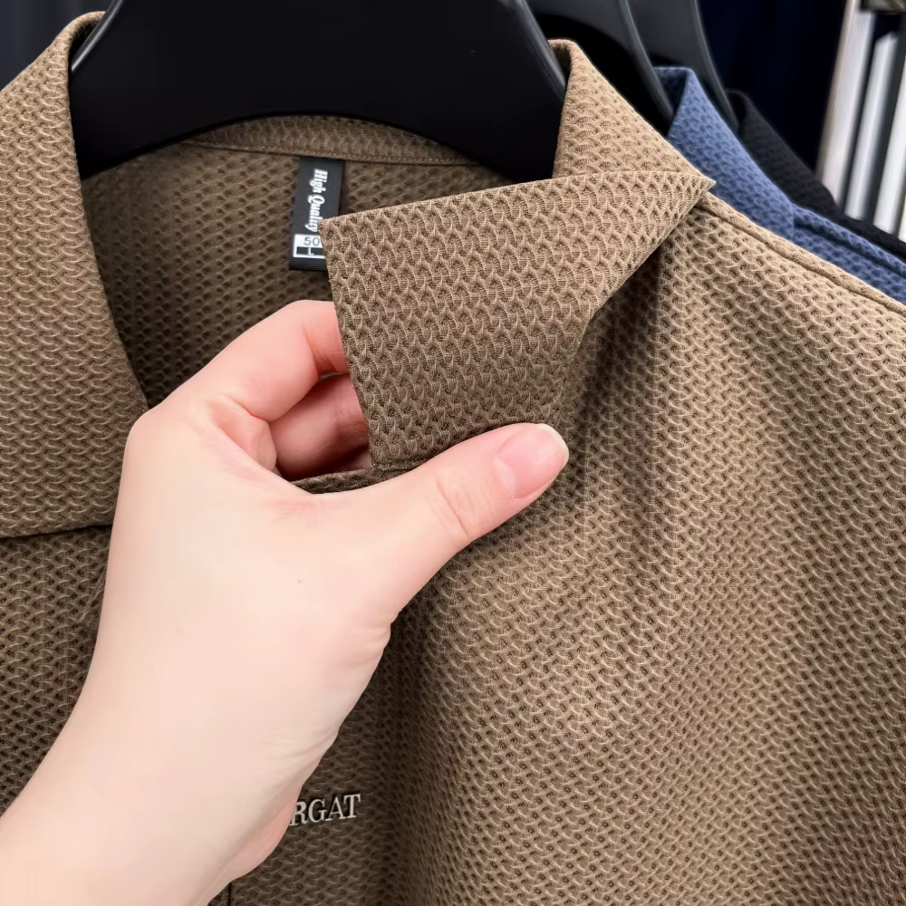 Chemise Polo Homme à Col Cubain Manches Courtes en Tissu Texturé Ananas Respirant Extensible pour l'Été 2026