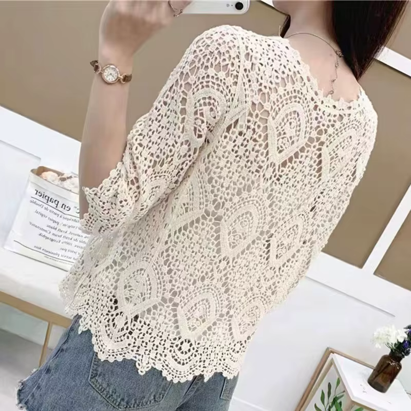 Pull en maille avec dentelle pour femme
