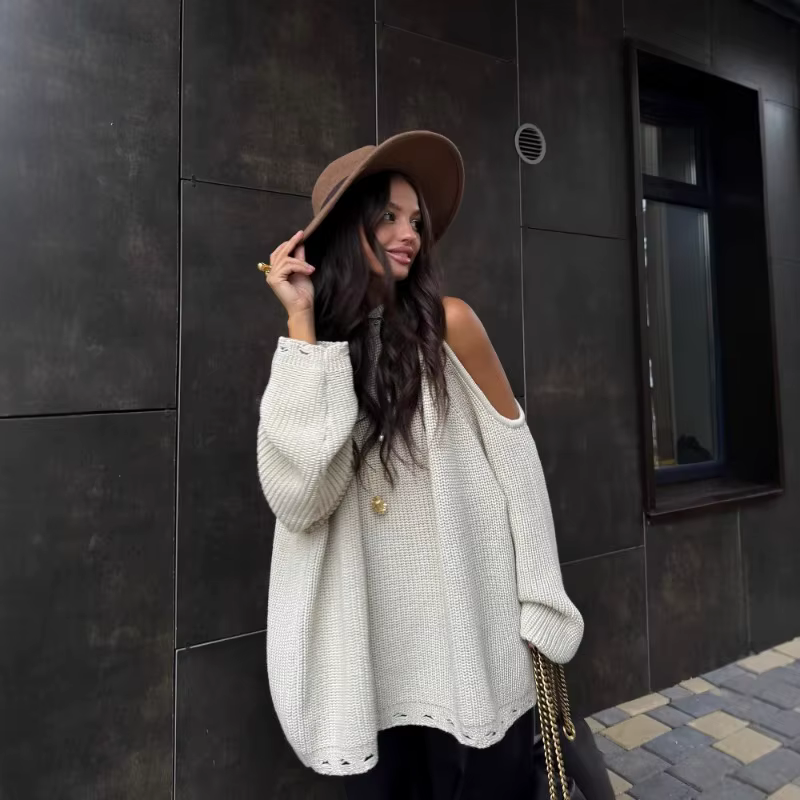 Pull à épaules dénudées de couleur unie