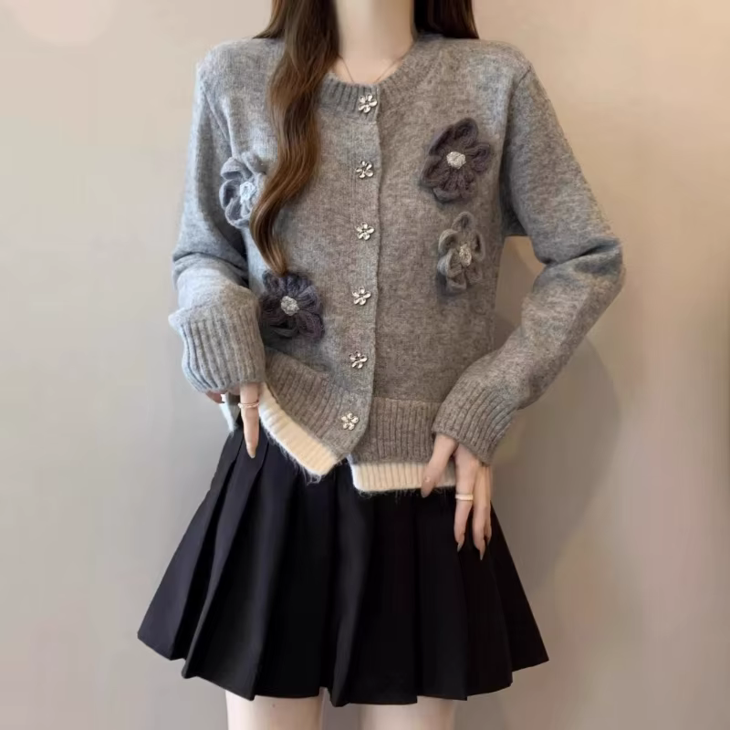 Cardigan tricoté gris pour femme