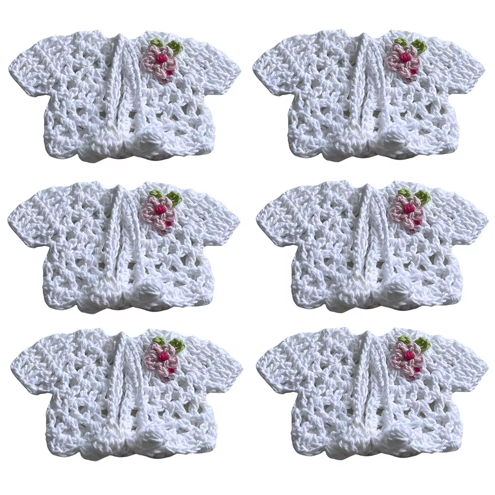 Pull en crochet l'inventaire fait à la main avec fleur
