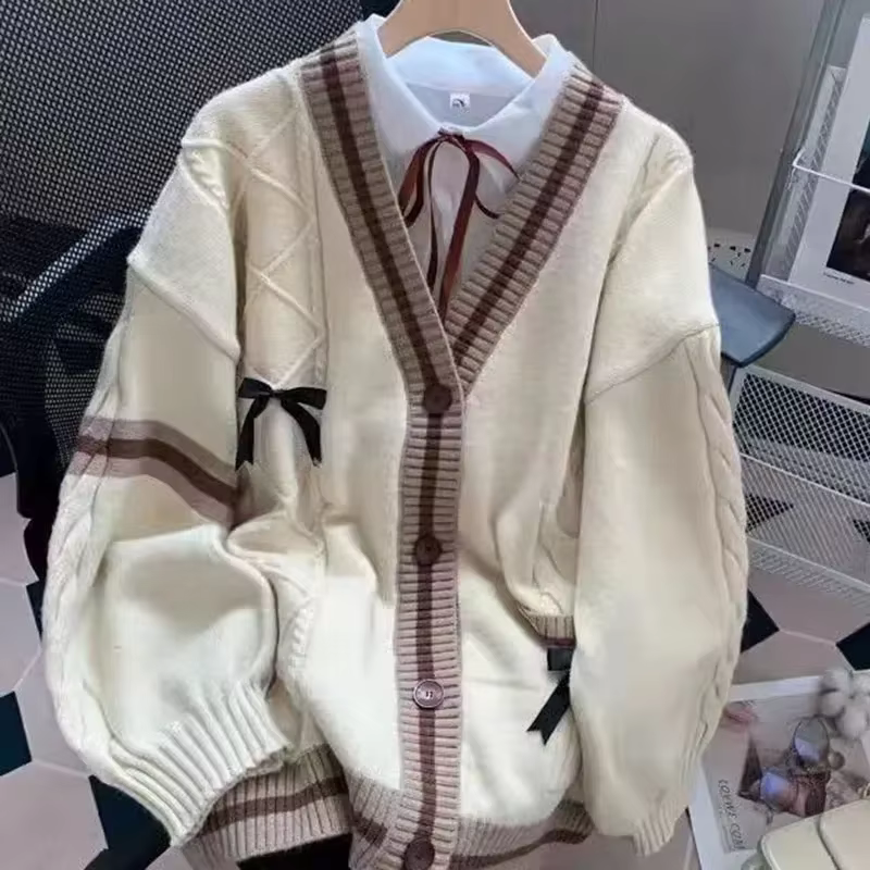 Cardigan tricoté à col en v pour femme