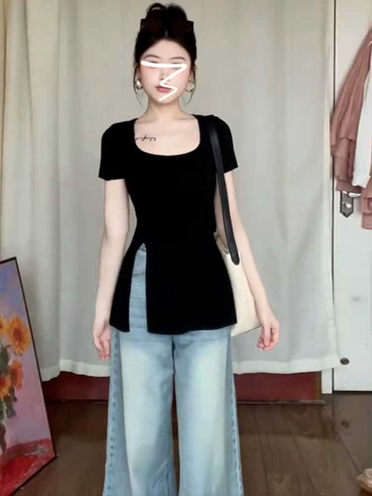 T-shirt noir à manches courtes et col carré pour femmes, nouveau Style d'été, Unique et beau, haut fendu à la taille pour femmes