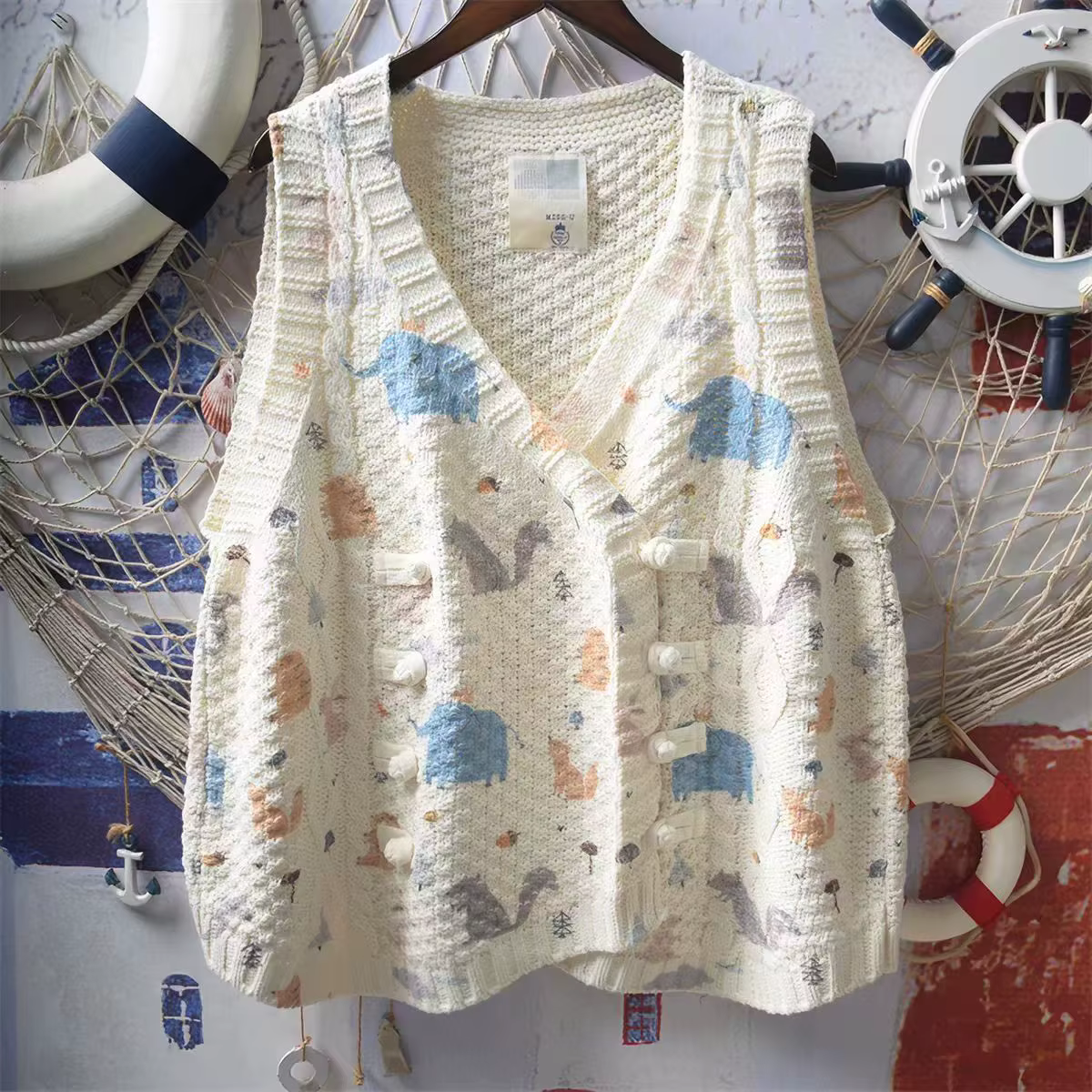 Pull à col en V imprimé frais de style pastChevrétro