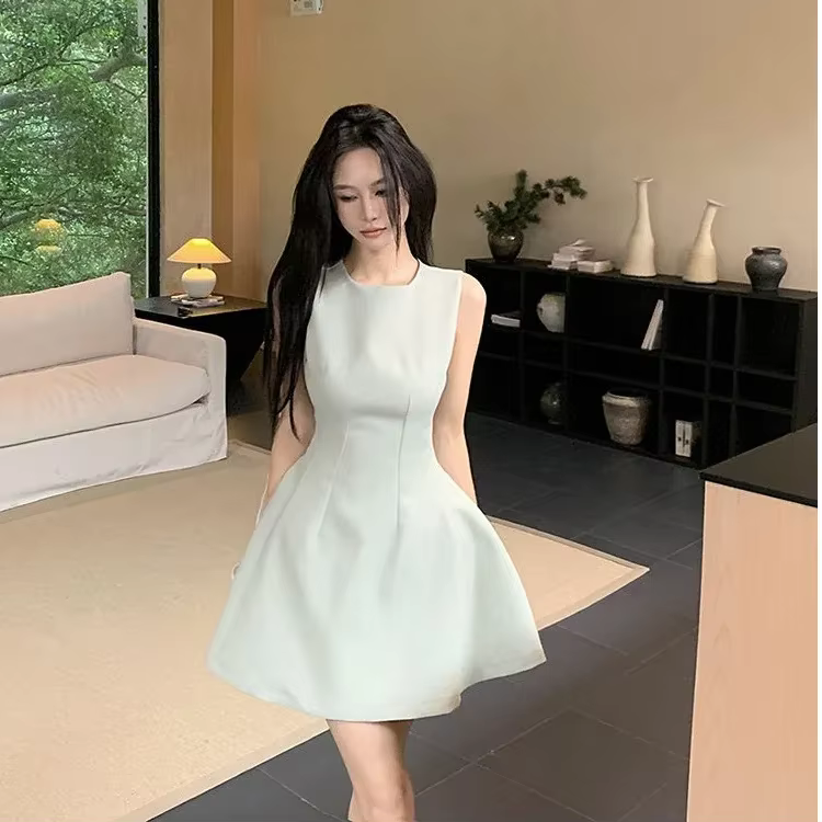 Robe Gilet Élégante Sans Manches Coupe Slim pour Femme
