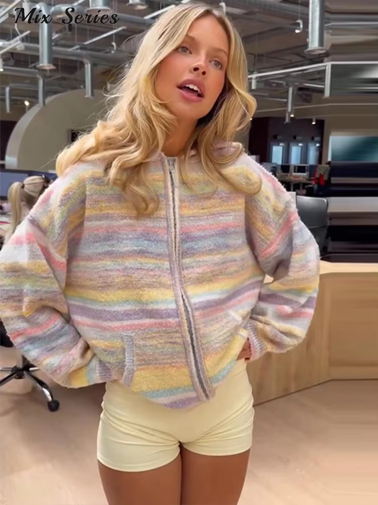 Pull côtelé tricoté à col roulé pour femme