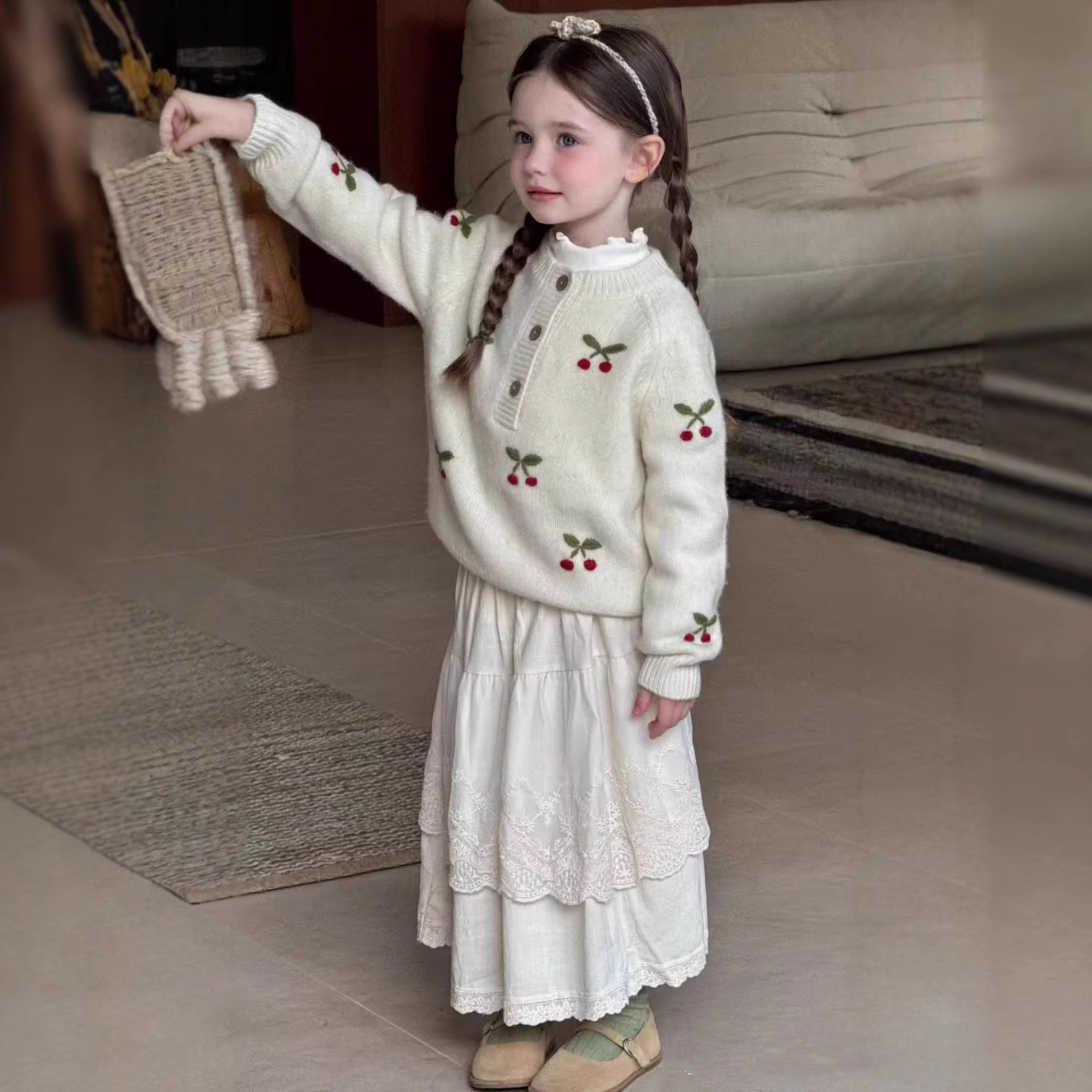 Pull pour enfants, col rond, broderie cerise, haut en tricot pour bébé, nouvelle collection hiver 2025