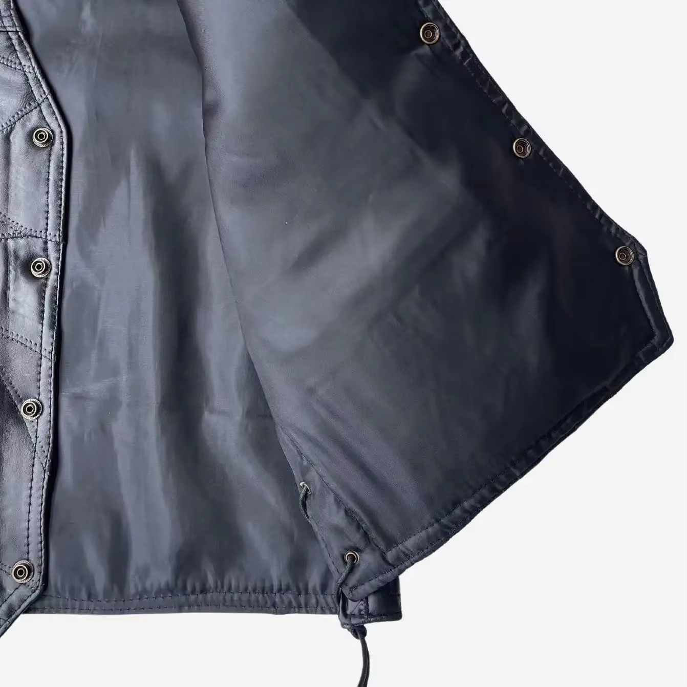 Gilet de moto en cuir brodé Vintage pour hommes, veste sans manches Punk à la mode, col en V, gilet d'équitation