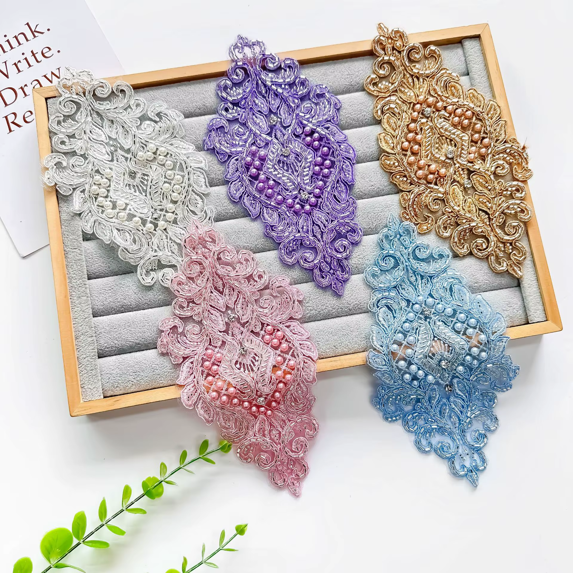 Applique brodée à la main en perles, broderie perlée sur maille, accessoires de tissu pour vêtements, applique