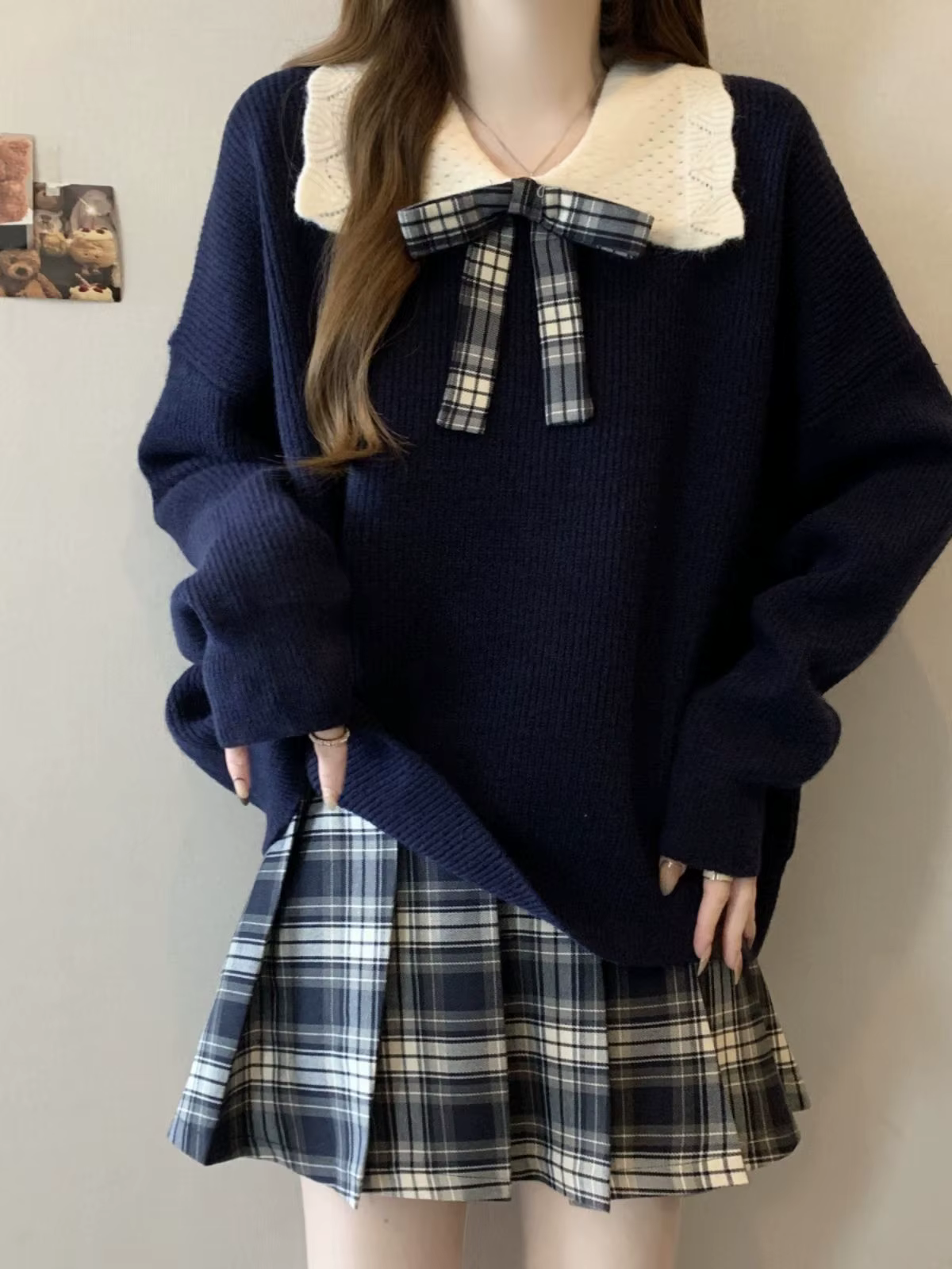 Pull oversize bleu marine pour femme col Claudine col Peter Pan nœud à carreaux pull chaud automne hiver confortable et élégant pour les sports et les journées d'école