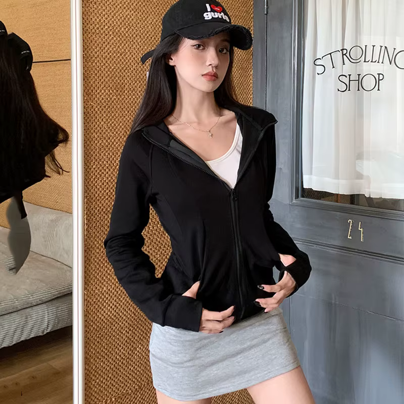 Sweat-shirt à capuche gris avec fermeture éclair pour femme