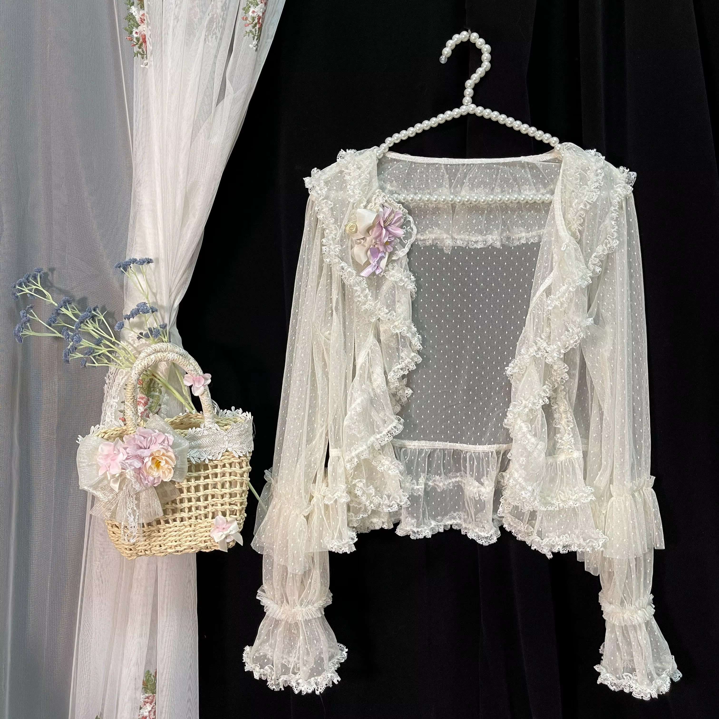 Automne Lolita doux mignon blanc Cardigan chemise femmes décontracté à manches longues couverture en dentelle mince Kawaii filles Blouse Shaw