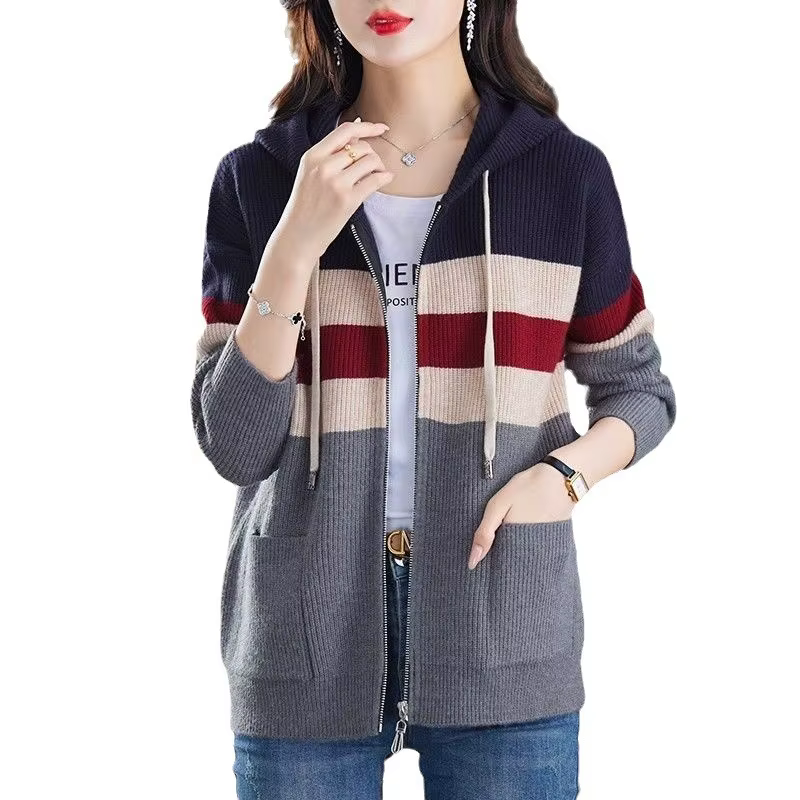Cardigan rayé à capuche pour femmes