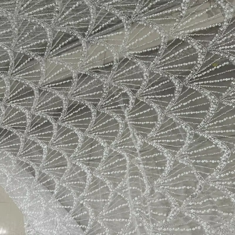 Tissu en dentelle douce brodée pour robe de mariée, maille à paillettes perlées, vêtements de créateurs faits à la main, matériel de couture bricolage, gril