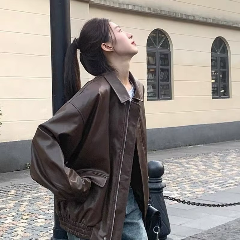 Blouson en similicuir marron pour femme