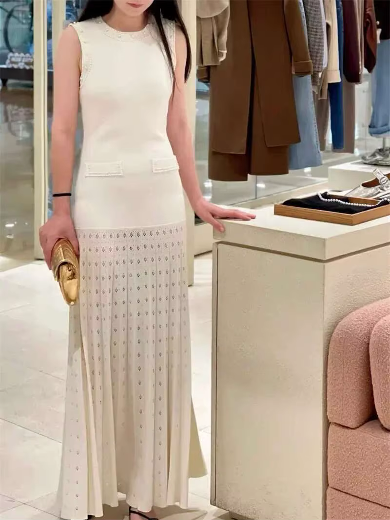 Perles décorées femmes col rond sans manches épissage tricoté robe pull élégant ou court