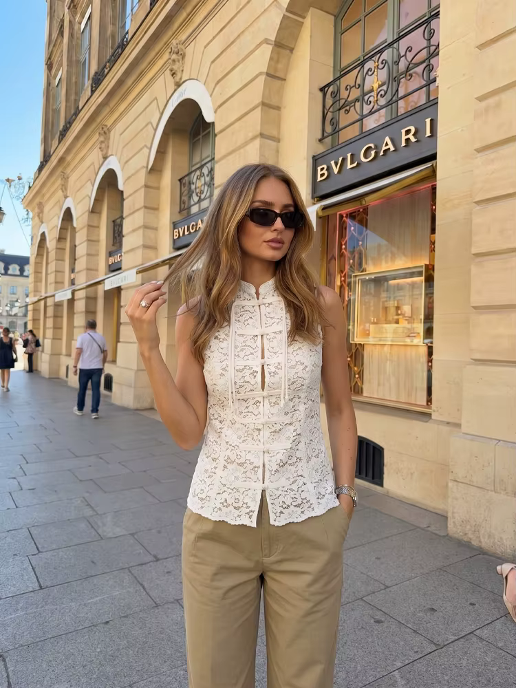 Nouveau Gilet Décontracté d'Été 2026 pour Femme HH, Blanc, Ajouré, à Motif Floral en Dentelle, Sans Manches, Coupe Slim, Boutonnage Simple, Idéal pour les Vacances