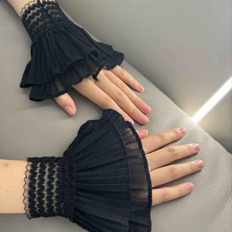 ☞ Manchettes décoratives pour femme en dentelle florale au crochet ajourée, brodées, à volants et à revers, élastiques, pour le poignet