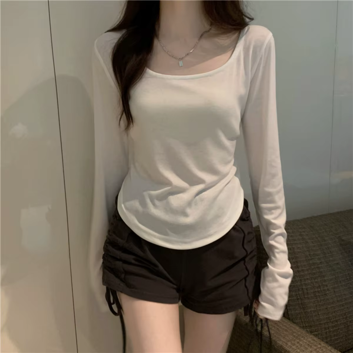 T-shirt à manches longues et col carré pour femme, printemps automne, nouveau, ourlet irrégulier, haut décontracté mince, chemises unies, nouveau streetwear coréen
