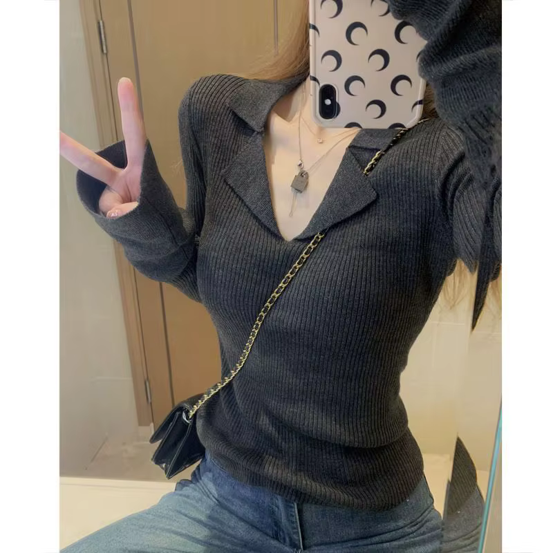 Pull à manches évasées et col POLO pour femme