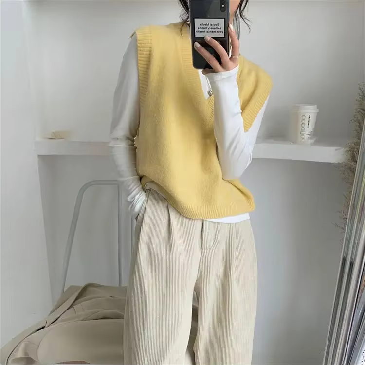 Gilet en tricot à col en V jaune pour femmes
