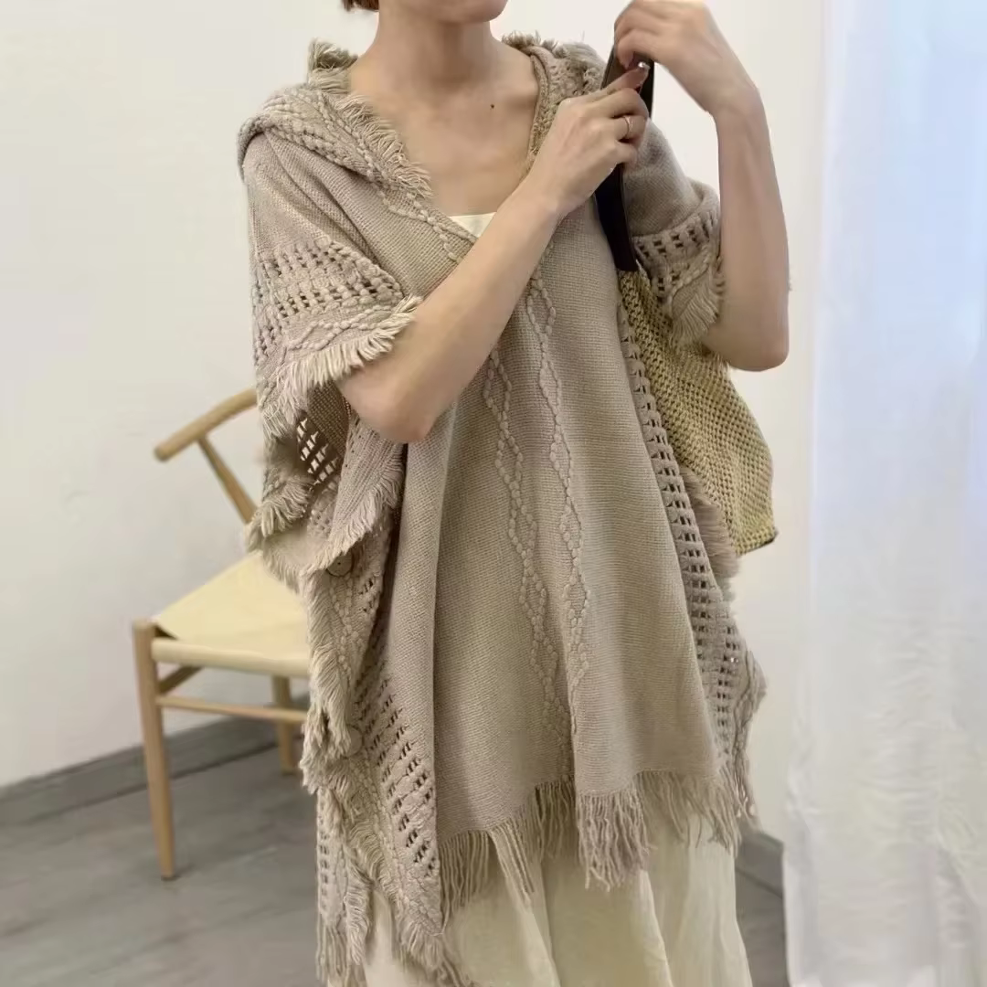 Cape Poncho à capuche en Crochet