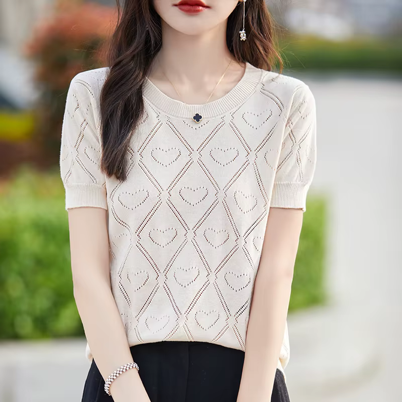 Pull à manches courtes et col rond pour femme