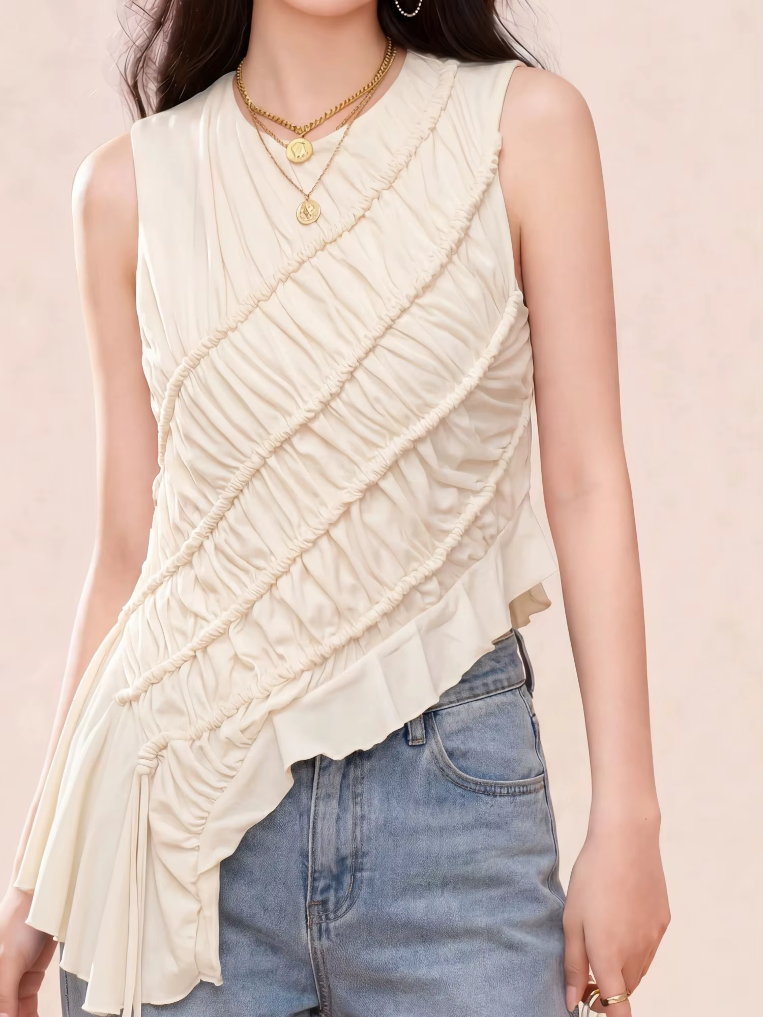Gilet plissé asymétrique sans manches
