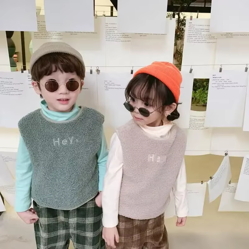 Gilet pour enfants pour l'automne et l'hiver, vêtements d'extérieur pour garçons et filles, gilet à la mode avec polaire en peluche, Style Simple