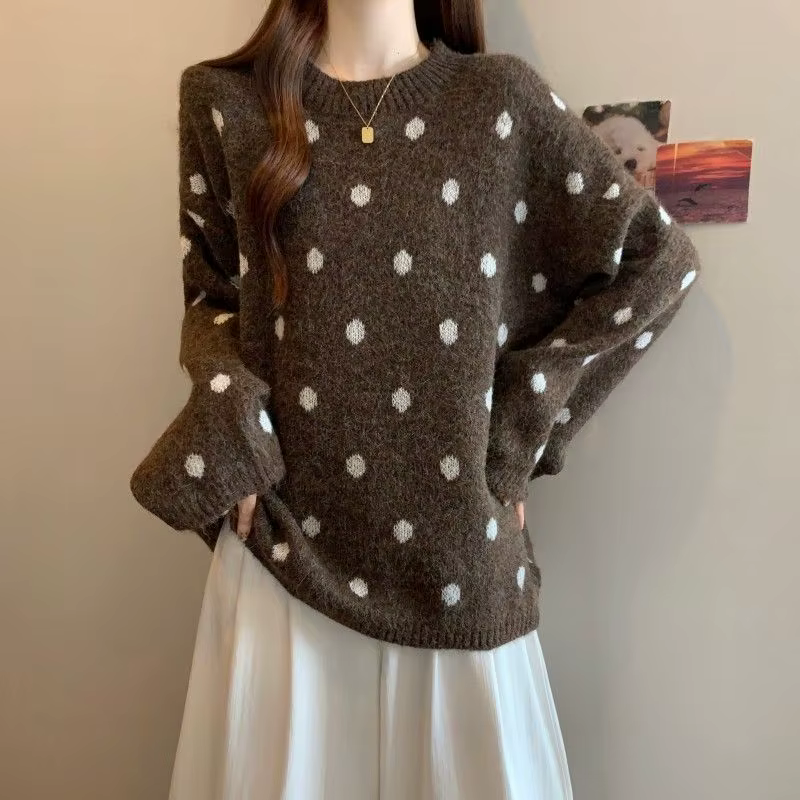 Pull à pois tricoté décontracté et ample